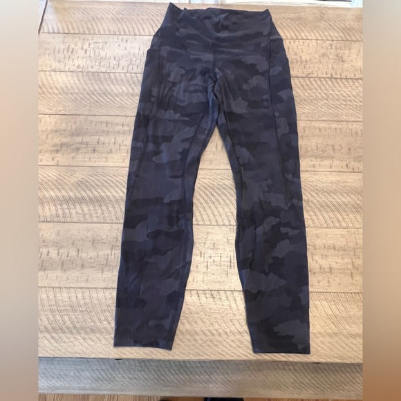 Lululemon leggings - Picture 2 of 6